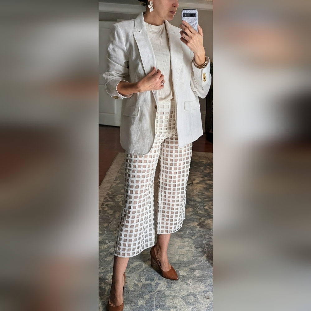 Rare AKRIS x BERGDORF GOODMAN Cropped Grid Lace Pants